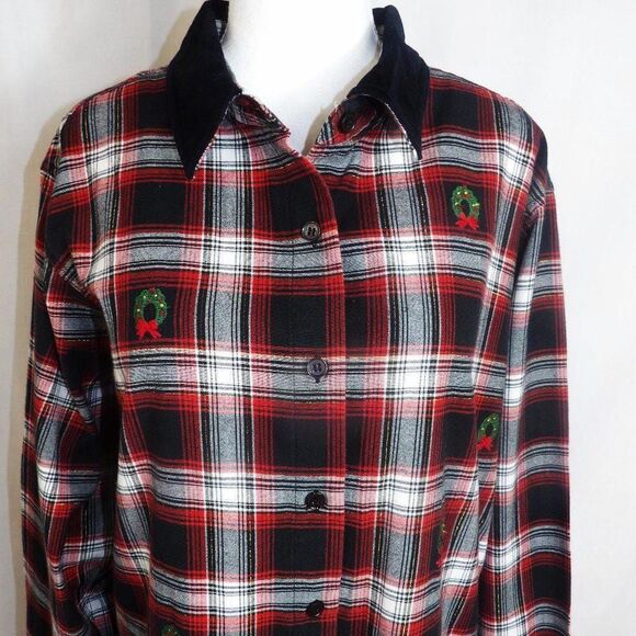 Vintage Christmas Plaid Blouse / Black Velvet Collar - Picture 2 of 6